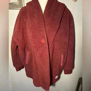 The North Face Burgundy Campshire Fleece Wrap Jacket, Size S/M
